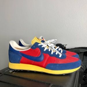Nike Mens Size 10 Challenger OG  Navy / Red / Yellow